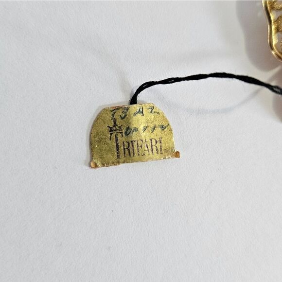 Vintage NWT Deadstock Crown Trifari Gold Filigree Four Leaf Clover Brooch Pin - Picture 3 of 7